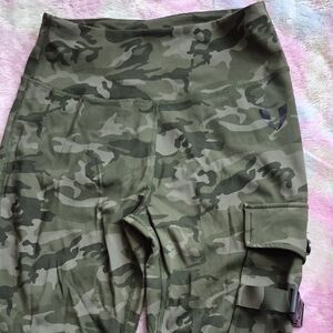 Never Worn, Camo Leggings with Cargo Pocket